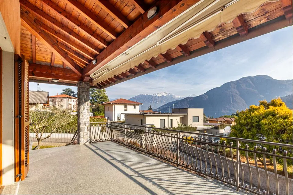 MERAVIGLIOSA VILLA VISTA LAGO DI COMO