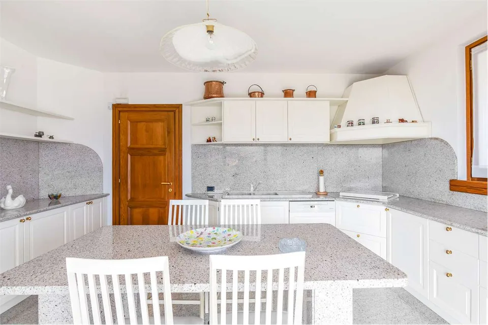 MERAVIGLIOSA VILLA VISTA LAGO DI COMO – foto 10 di 13