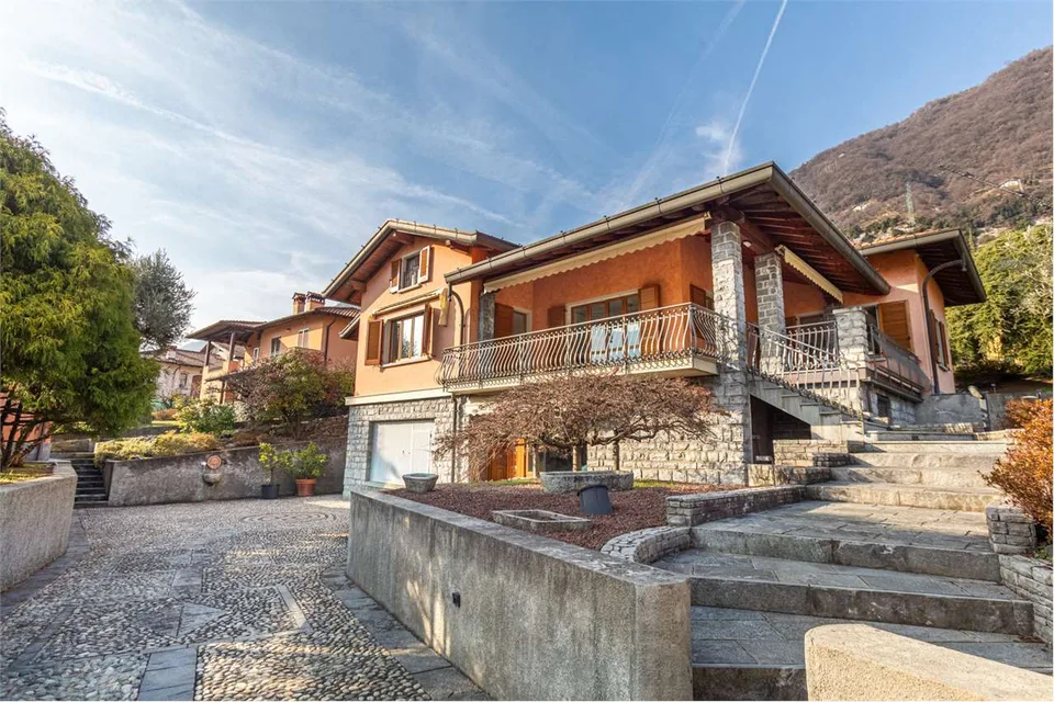 Wunderschöne Villa mit Blick auf den Comer See