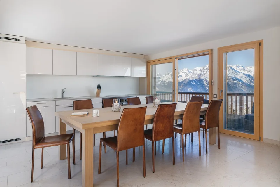 Lussuoso chalet sciistico con vista mozzafiato sulle montagne