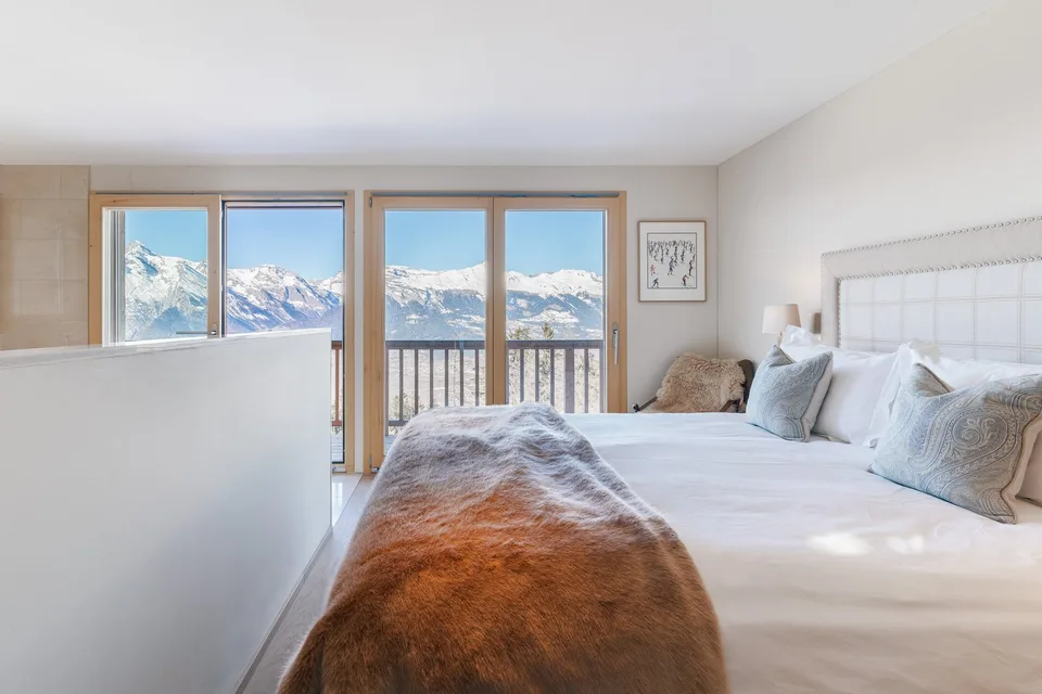 Lussuoso chalet sciistico con vista mozzafiato sulle montagne