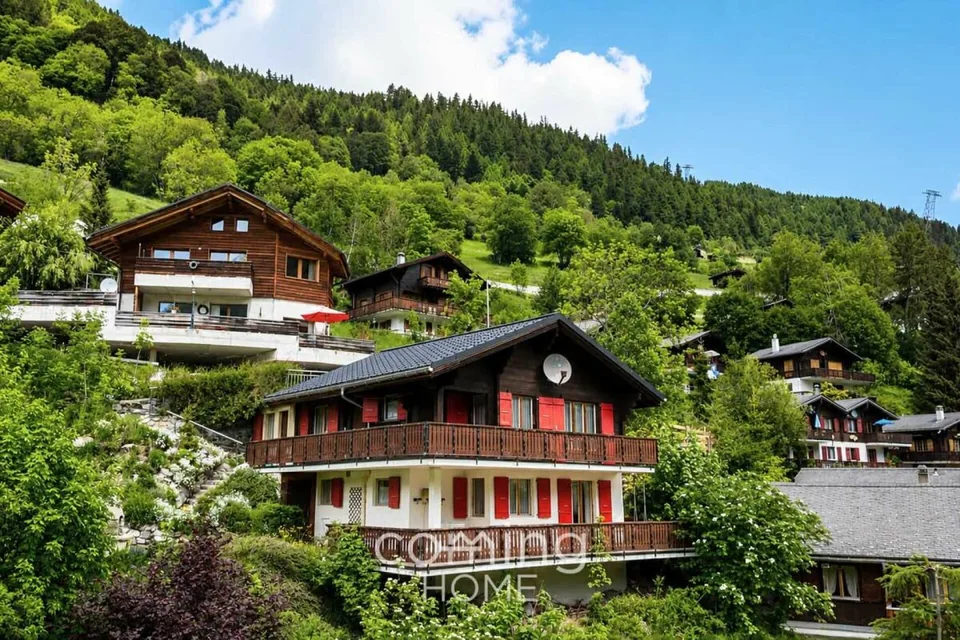 Deux appartements, un chalet - vue panoramique sur les montagnes et résidence secondaire à Kippel