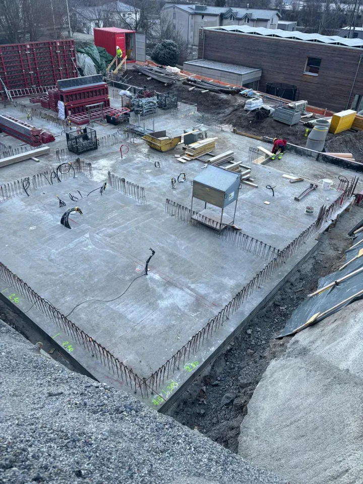 Nouveau bâtiment - appartement moderne et spacieux de 5,5 pièces à Raron