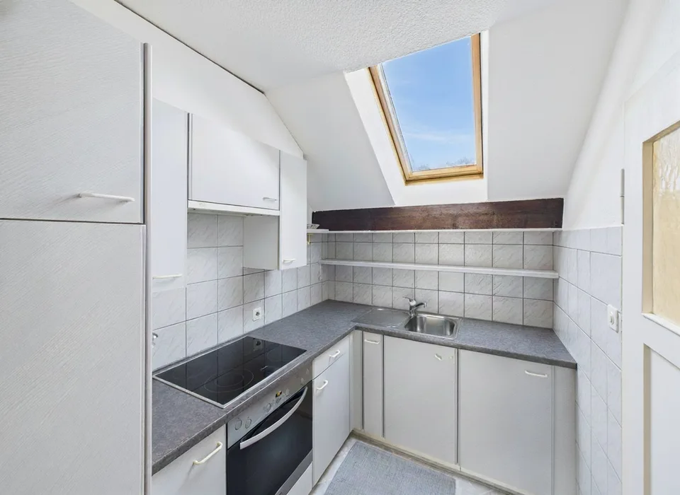 Appartement en mansarde abordable pour célibataires