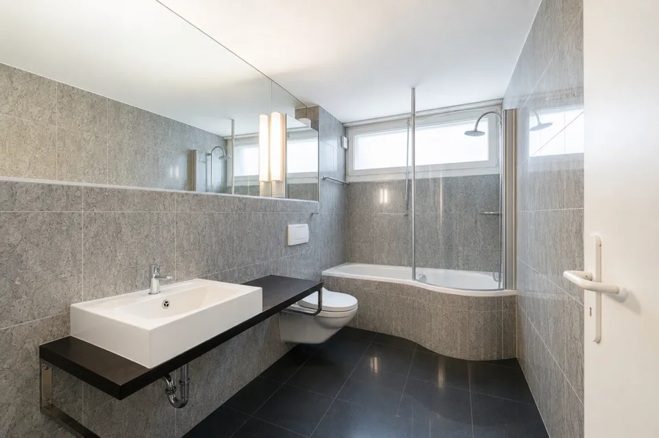 Casa a schiera architettonica con spazio, luce e privacy a Gockhausen – foto 16 di 18