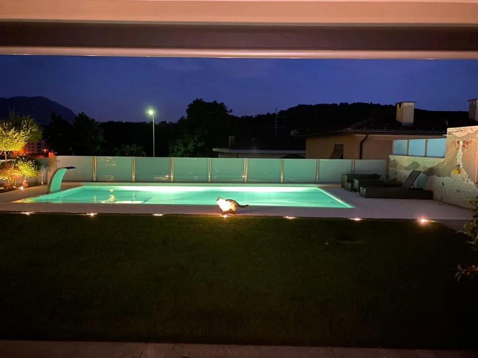 Moderne Villa mit Pool und erweiterter Domotik - Einzigartigkeit und Komfort in Reichweite