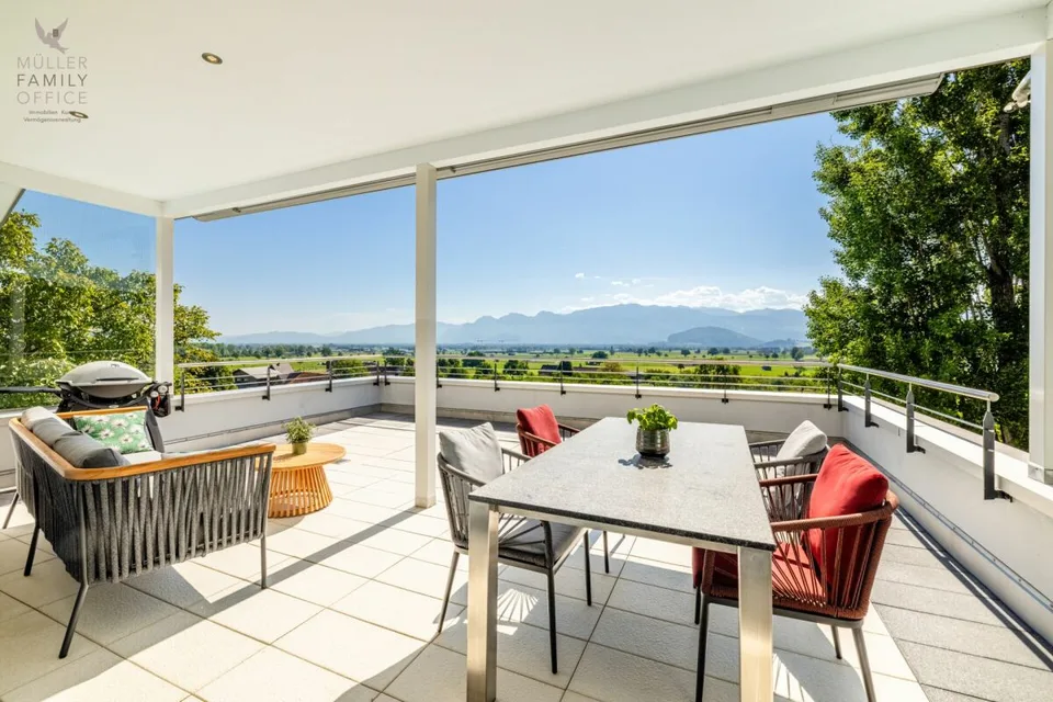 Maison de famille exclusive de 6 1/2 pièces avec équipement de haute qualité