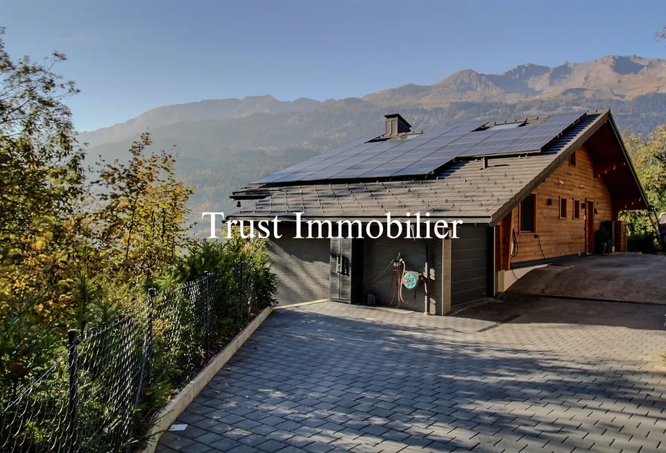 6015. Magnifique chalet à Icogne à Vendre