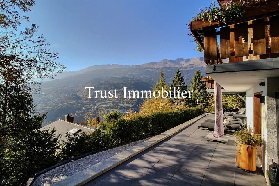 6015. Magnifique chalet à Icogne à Vendre