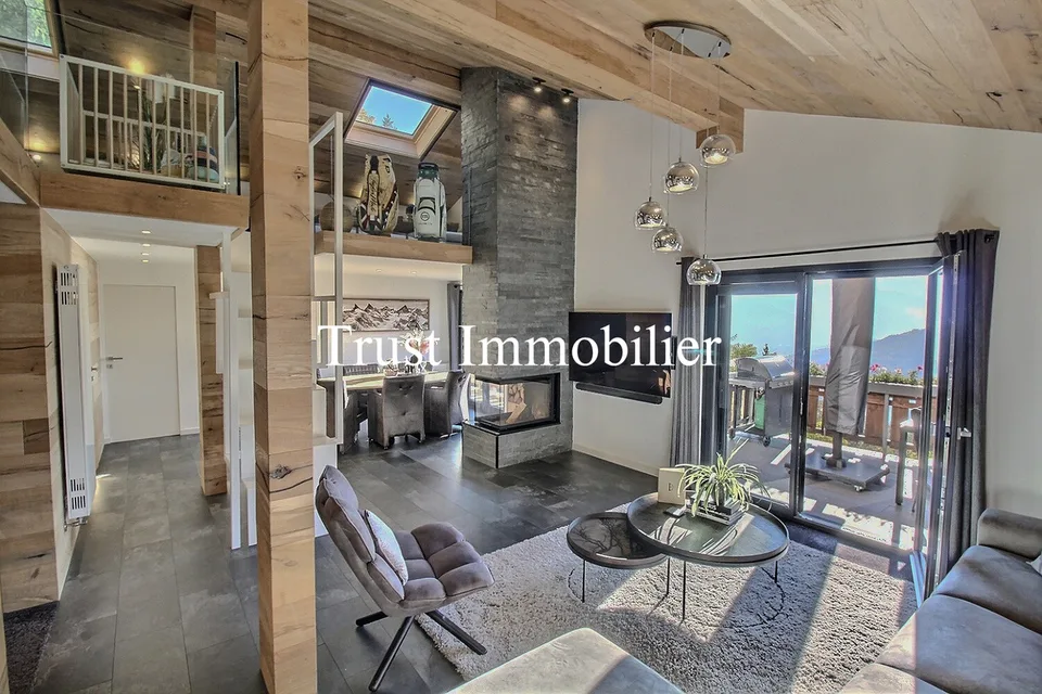 6015. Magnifique chalet à Icogne à Vendre