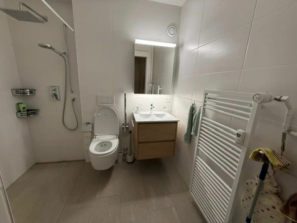 Partly renovated 3.5-room apartment with parking space in a quiet location
