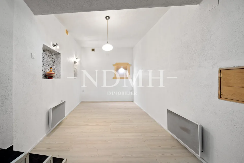 Appartamento con 3 locali e fascino atipico – foto 6 di 11