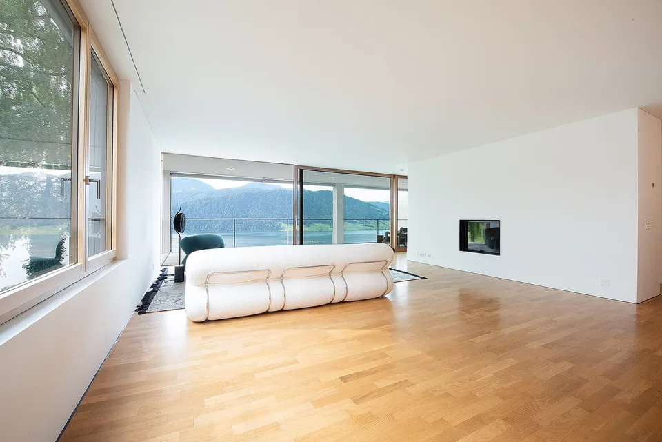 5.5-Zi-Apartment mit fabelhafter See-/Bergsicht