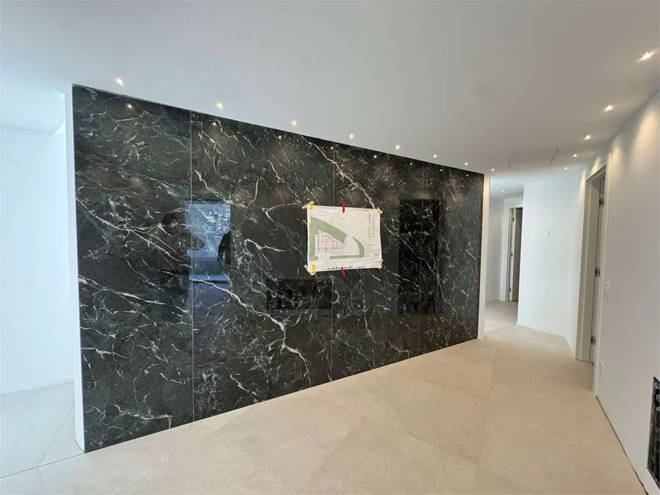 Merveilleuse villa de luxe triplex avec vue sur le lac de 4,5 pièces à Brusino – photo 9 sur 24