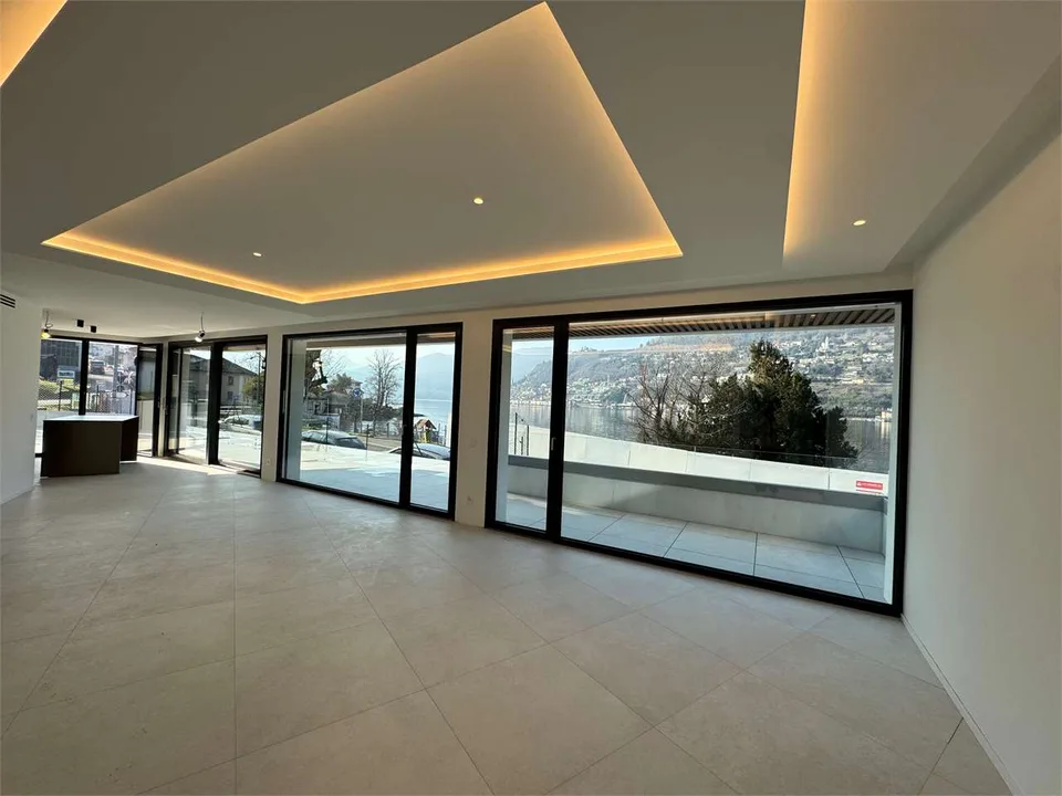 Merveilleuse villa de luxe triplex avec vue sur le lac de 4,5 pièces à Brusino – photo 2 sur 24