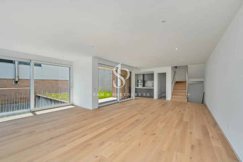 Maison moderne de nouvelle construction