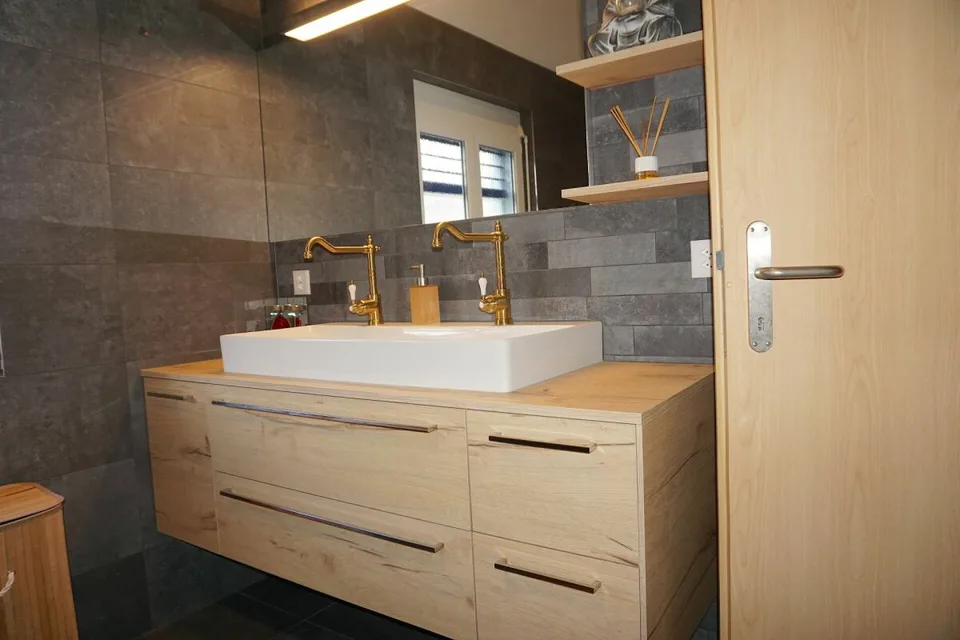 ARI-251 - Villa familiare ecocompatibile spaziosa (PAC) nel quartiere prestigioso di Moutier – foto 15 di 20