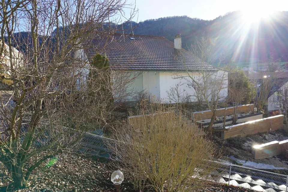 ARI-251 - Spaziosa villa familiare eco-responsabile (PAC) nel quartiere prestigioso di Moutier