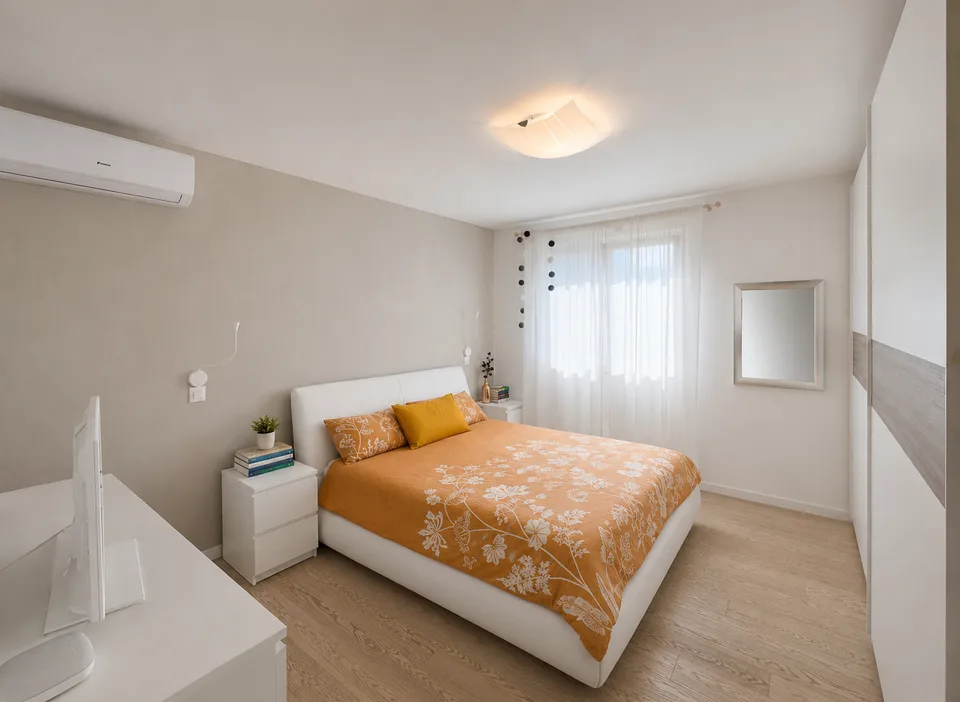 Casa bifamiliare con grande giardino a Morbio Inferiore