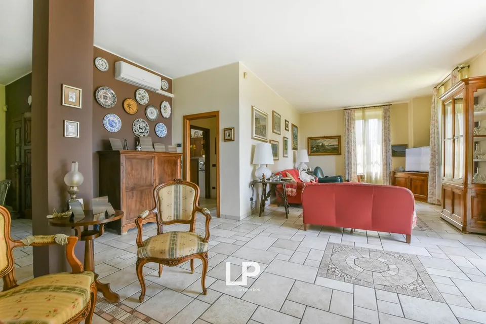 Villa in Lisanza – Foto 12 von 30