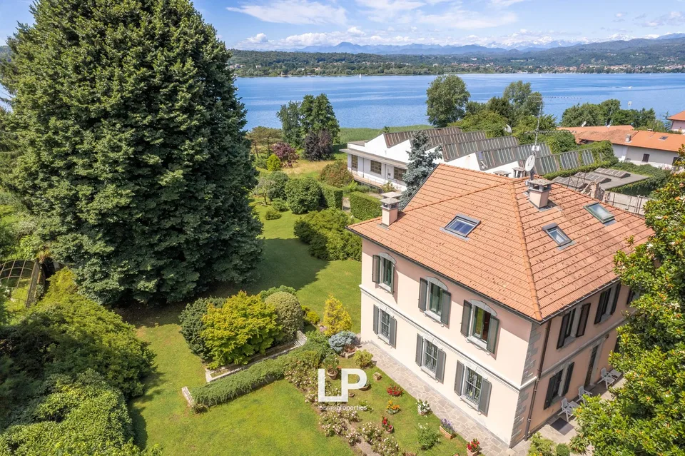 Villa in Lisanza