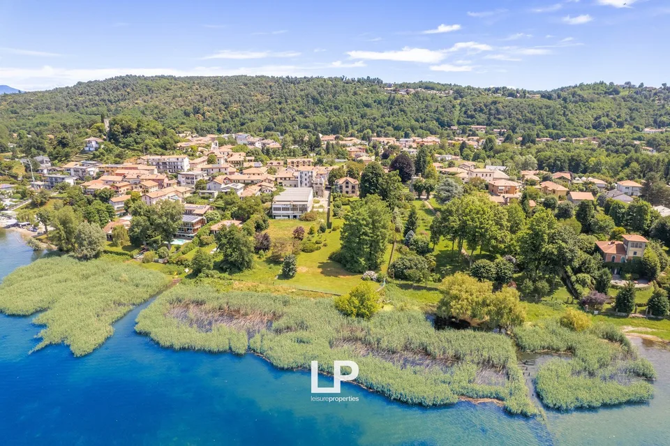 Villa à Lisanza