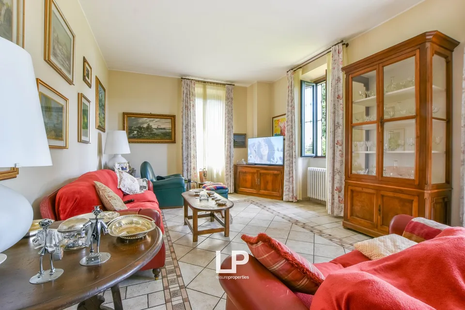 Villa in Lisanza – Foto 15 von 30