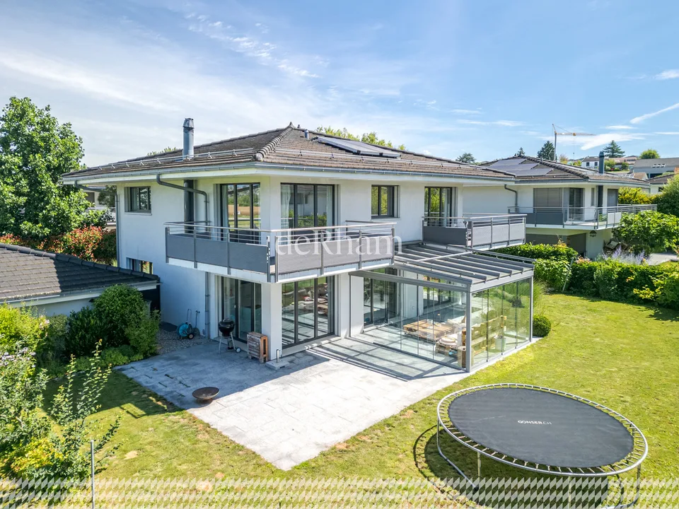 Magnifique villa individuelle  de 6.5 pièces avec jardin