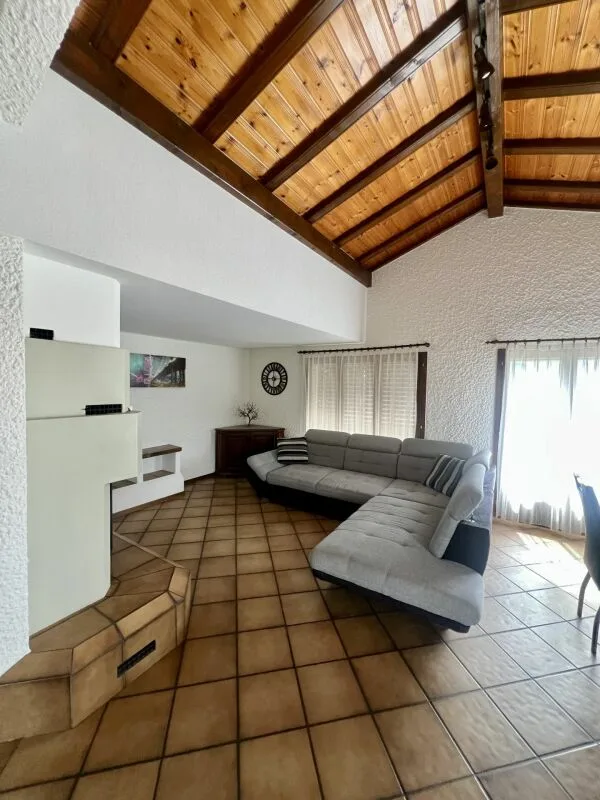 4,5 Zimmer unter dem Dach in ruhiger Lage