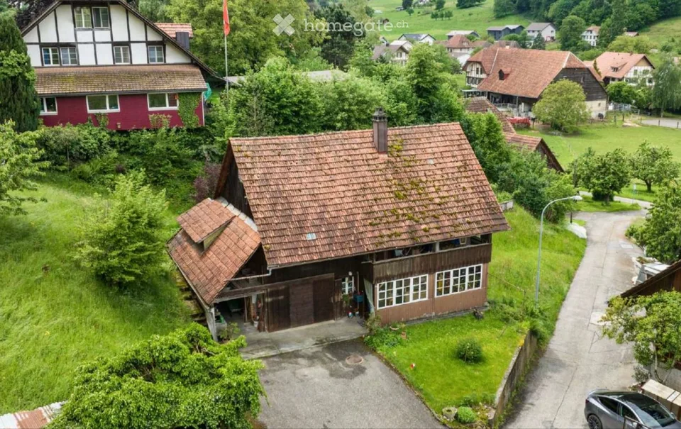 5.5-Zimmer-Landhaus mit zusätzlicher Bauparzelle