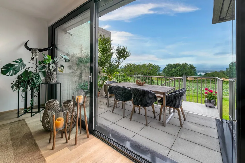 EXKLUSIV - Duplex mit 5 Zimmern, Terrassen, Gärten und Seeblick