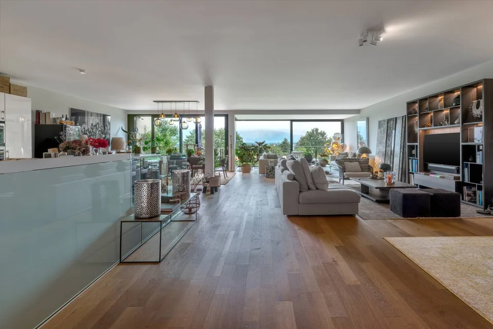 EXKLUSIV - Duplex mit 5 Zimmern, Terrassen, Gärten und Seeblick