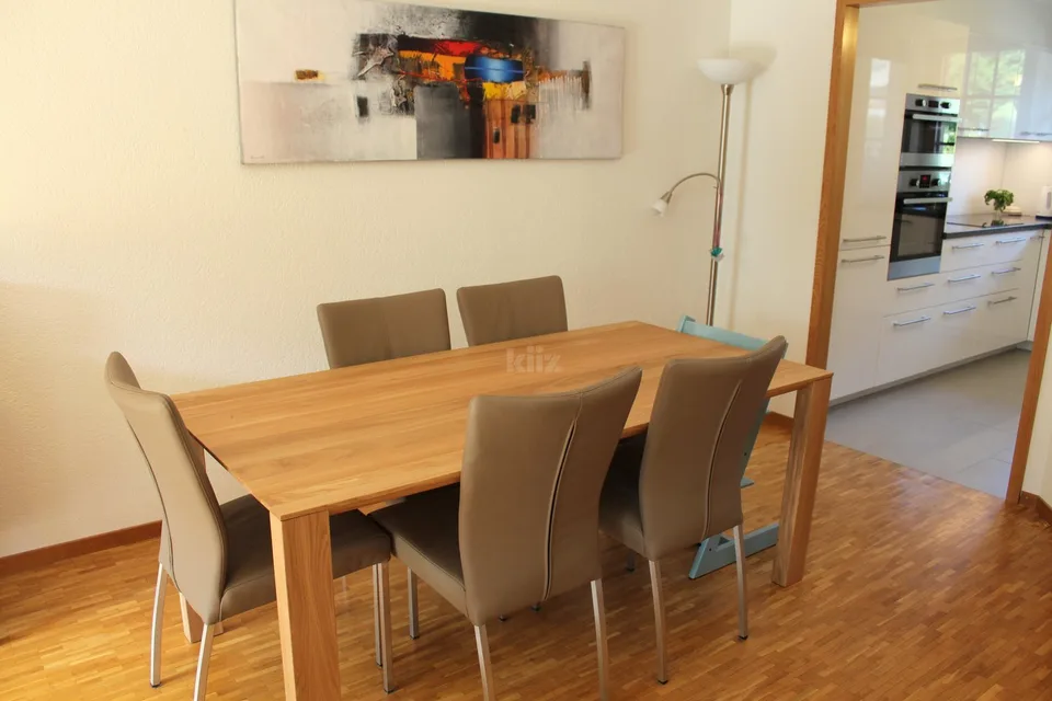 Charming semi-detached house with independent studio