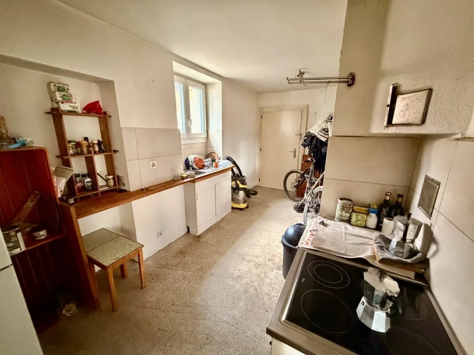 Più di una casa: fattoria con fienile e possibilità illimitate