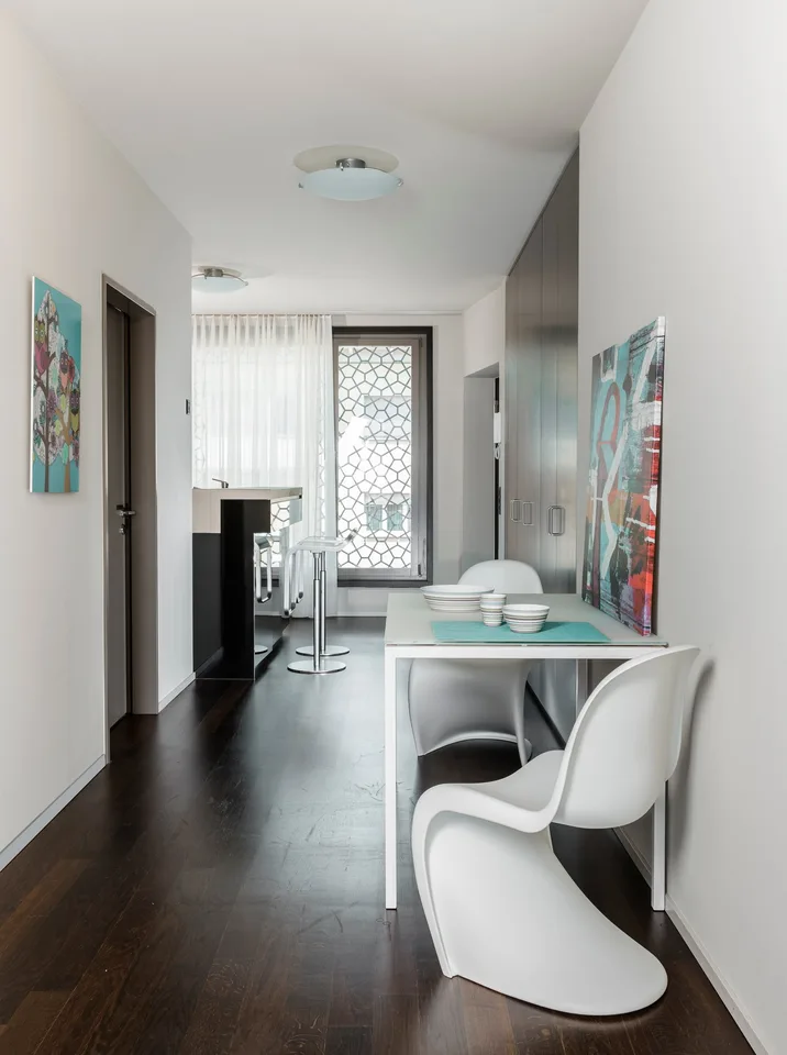 Moderne 2-Zimmer-Wohnung in Zürichs renommiertem 8008 Bezirk – Foto 11 von 13