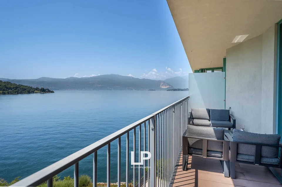 Appartamento con vista sul Lago Maggiore a Laveno – foto 11 di 13