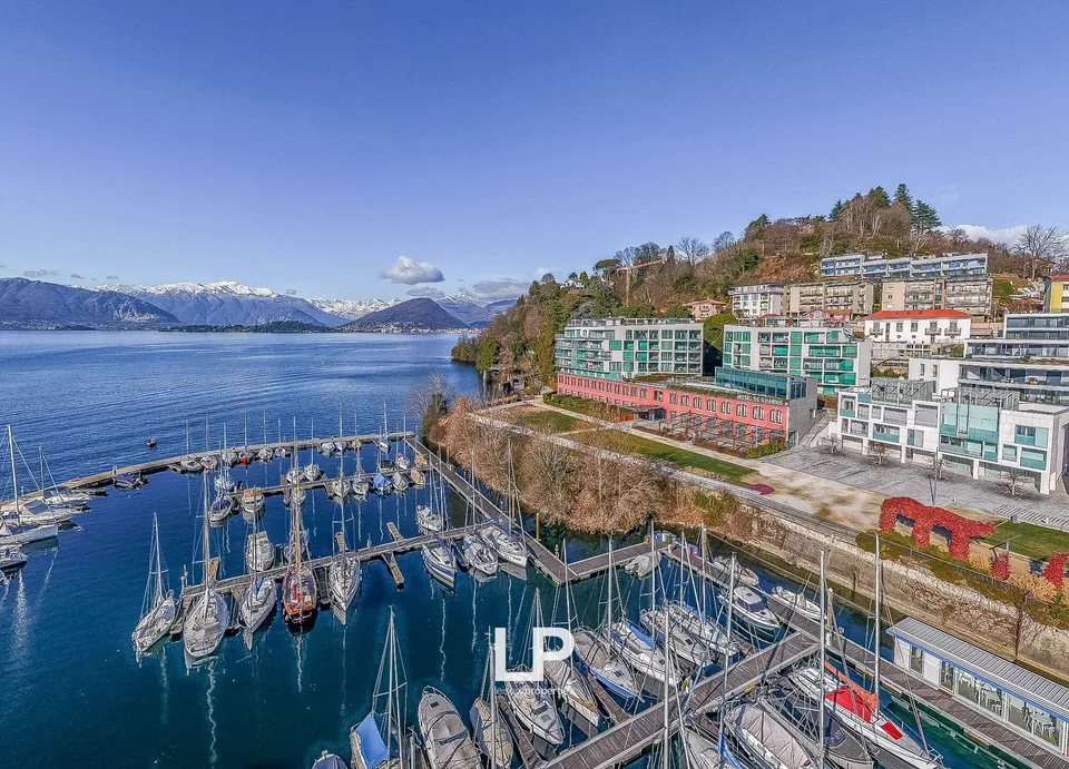 Appartamento con vista sul Lago Maggiore a Laveno