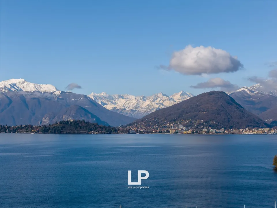 Appartamento con vista sul Lago Maggiore a Laveno – foto 9 di 13