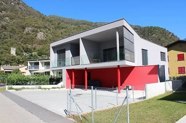 Location d'un appartement moderne de 3,5 pièces à San Vittore (GR)