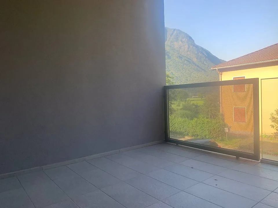 Location d'un appartement moderne de 3,5 pièces à San Vittore (GR)