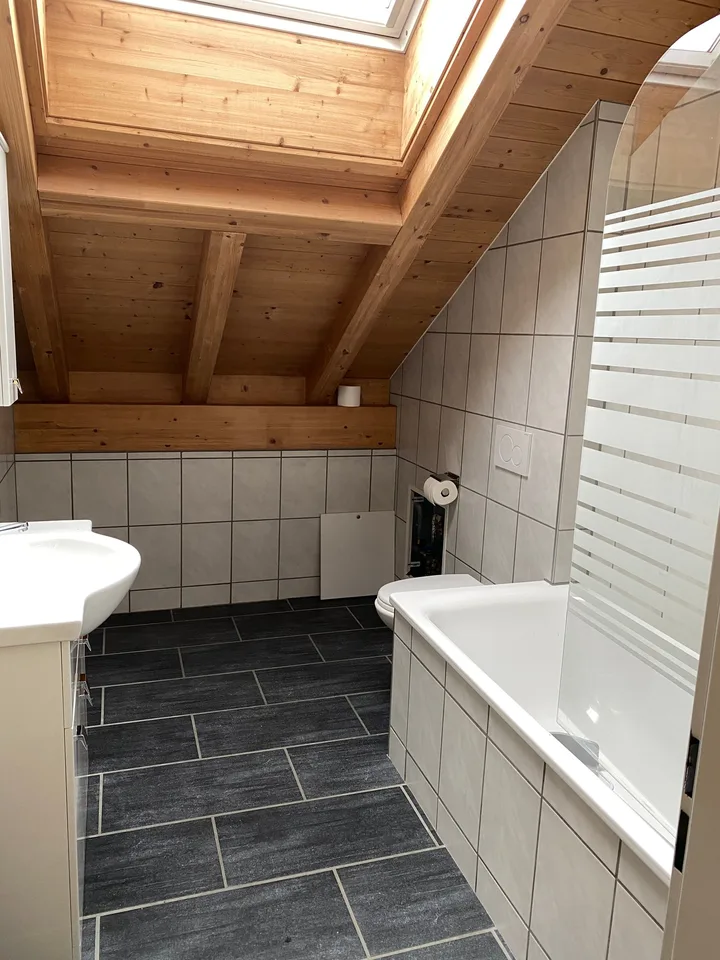 Appartement de charme 4.5 pièces sous les combles avec vue panoramique