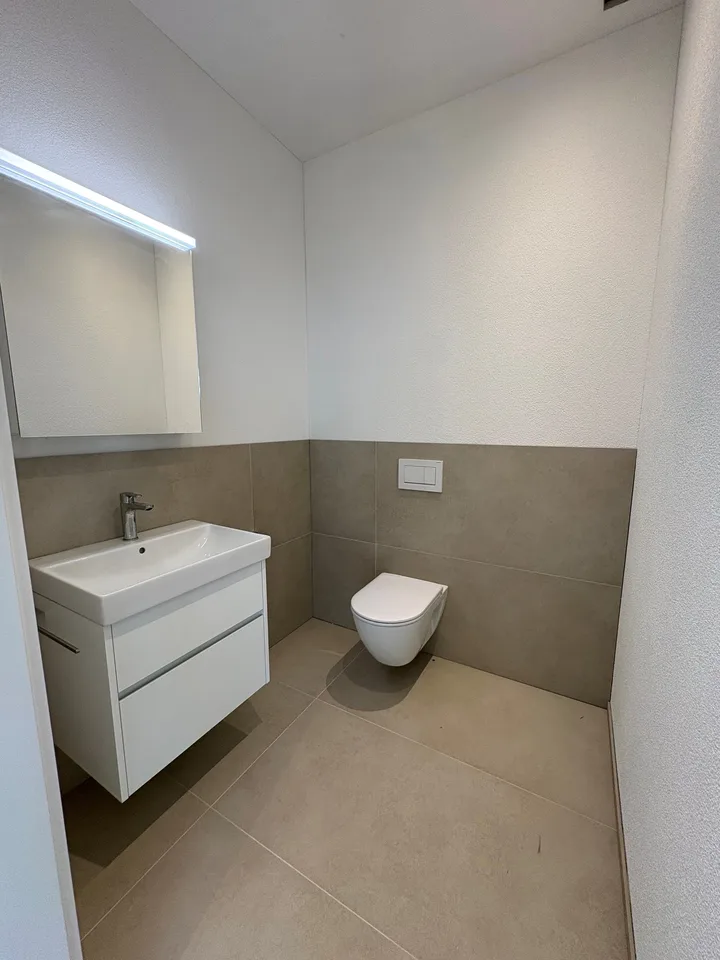 Local commercial dans un emplacement central à Hergiswil – 95 m² au rez-de-chaussée