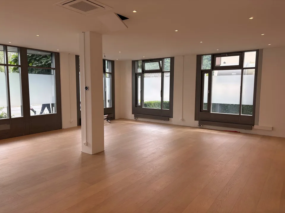 Gewerbelokal an zentraler Lage in Hergiswil – 95 m² im Erdgeschoss