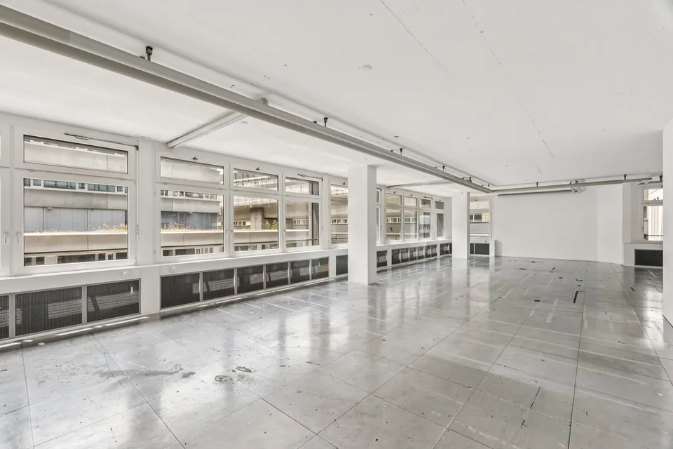 Büroraum in moderner Liegenschaft – Foto 7 von 11