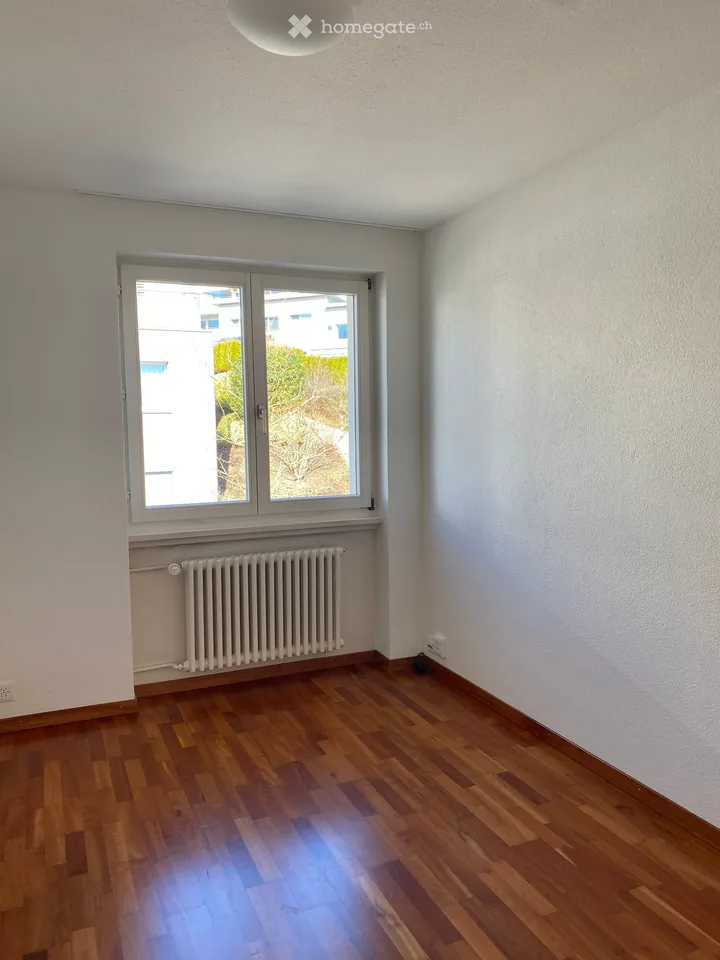 Sonnige 3.5-Zimmer-Wohnung incl. Parkplatz und NK
