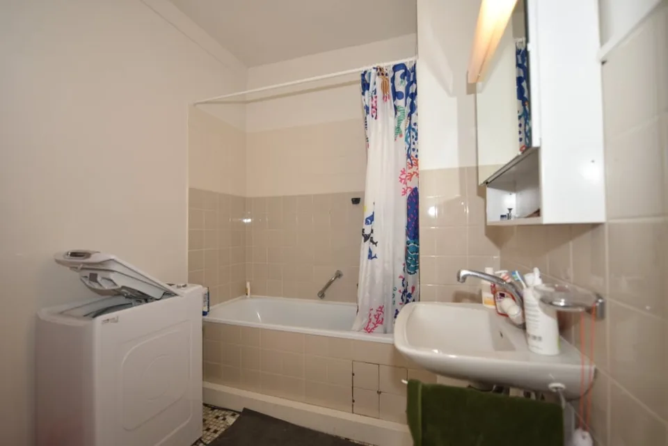 Zweizimmerwohnung sofort verfügbar in La Chaux-de-Fonds