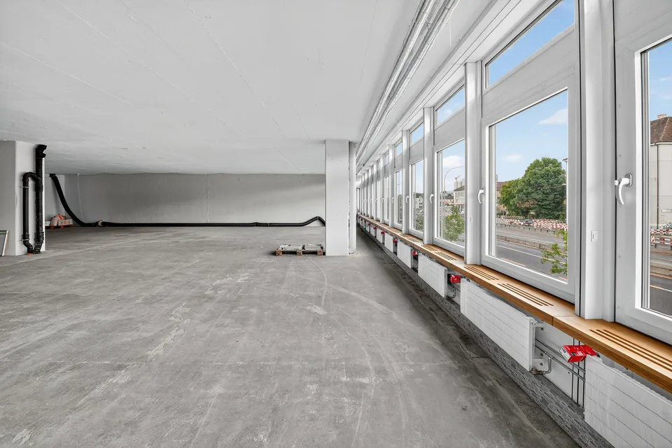Espace commercial attractif avec concept de salle flexible dans un emplacement central