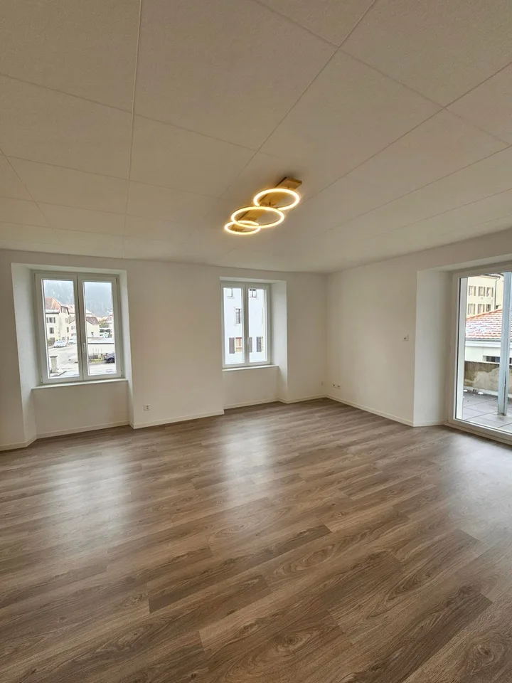 Incantevole appartamento di 3.5 locali con terrazza nel centro di Fleurier