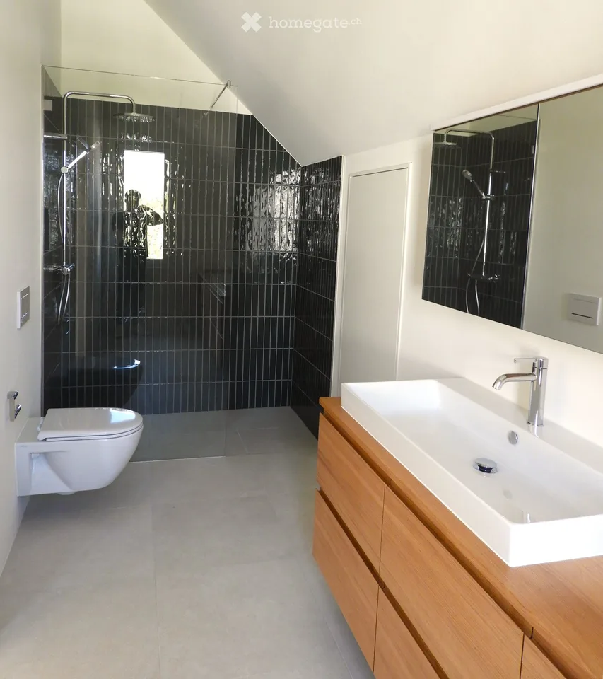Premier location d'un appartement 4.5 pièces dans une maison jumelée avec jardin
