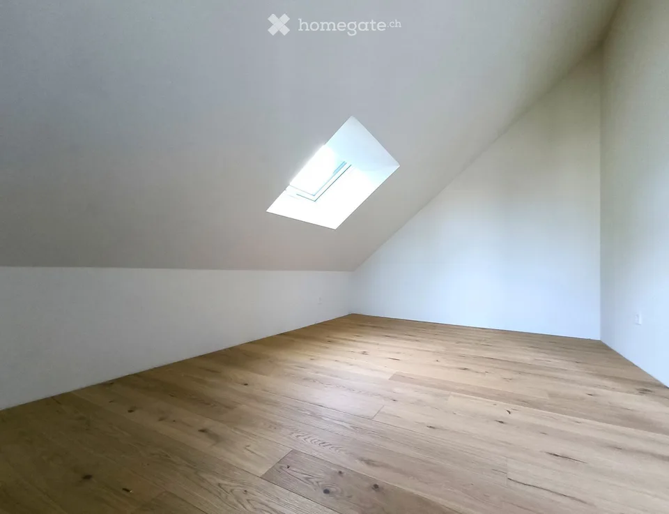 Premier location d'un appartement 4.5 pièces dans une maison jumelée avec jardin